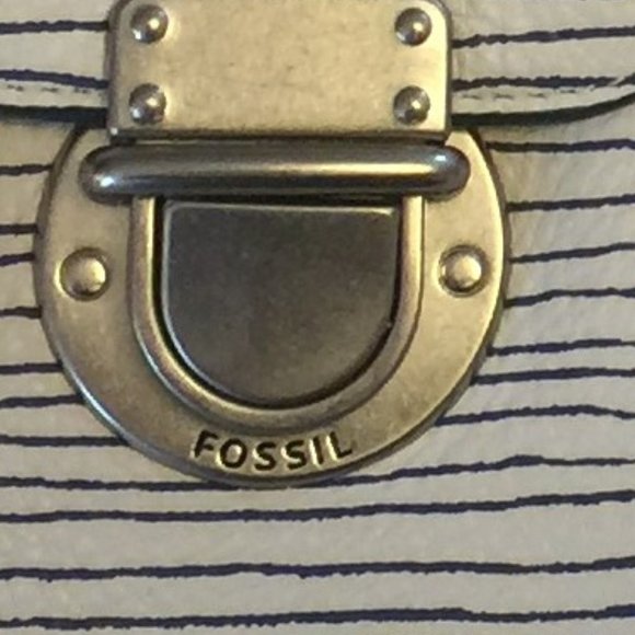FOSSIL WHITE/BLUE LEATHER CROSS BODY NWOT - Picture 2 of 6